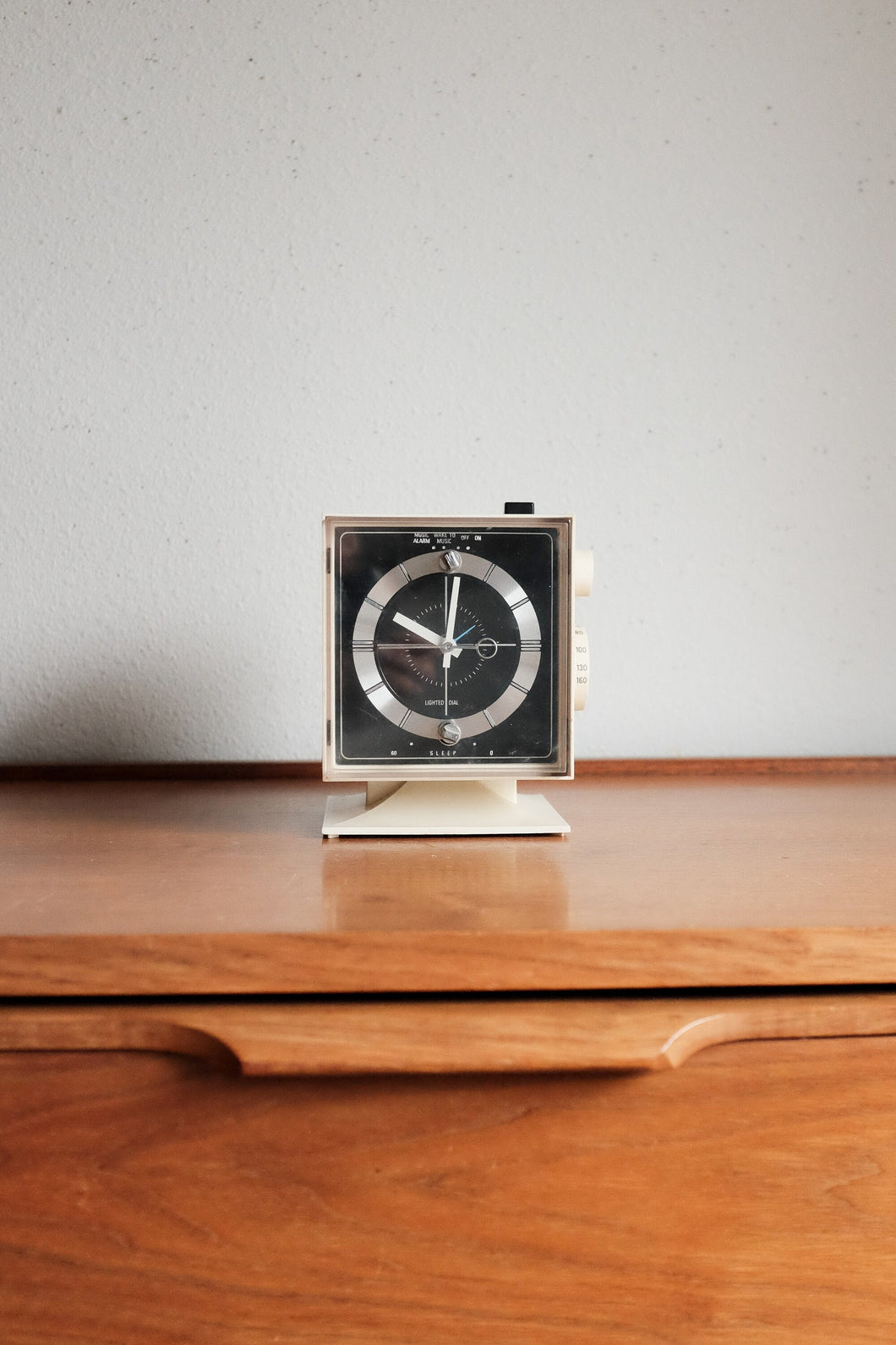 Vintage General Electric Radio Alarm clock