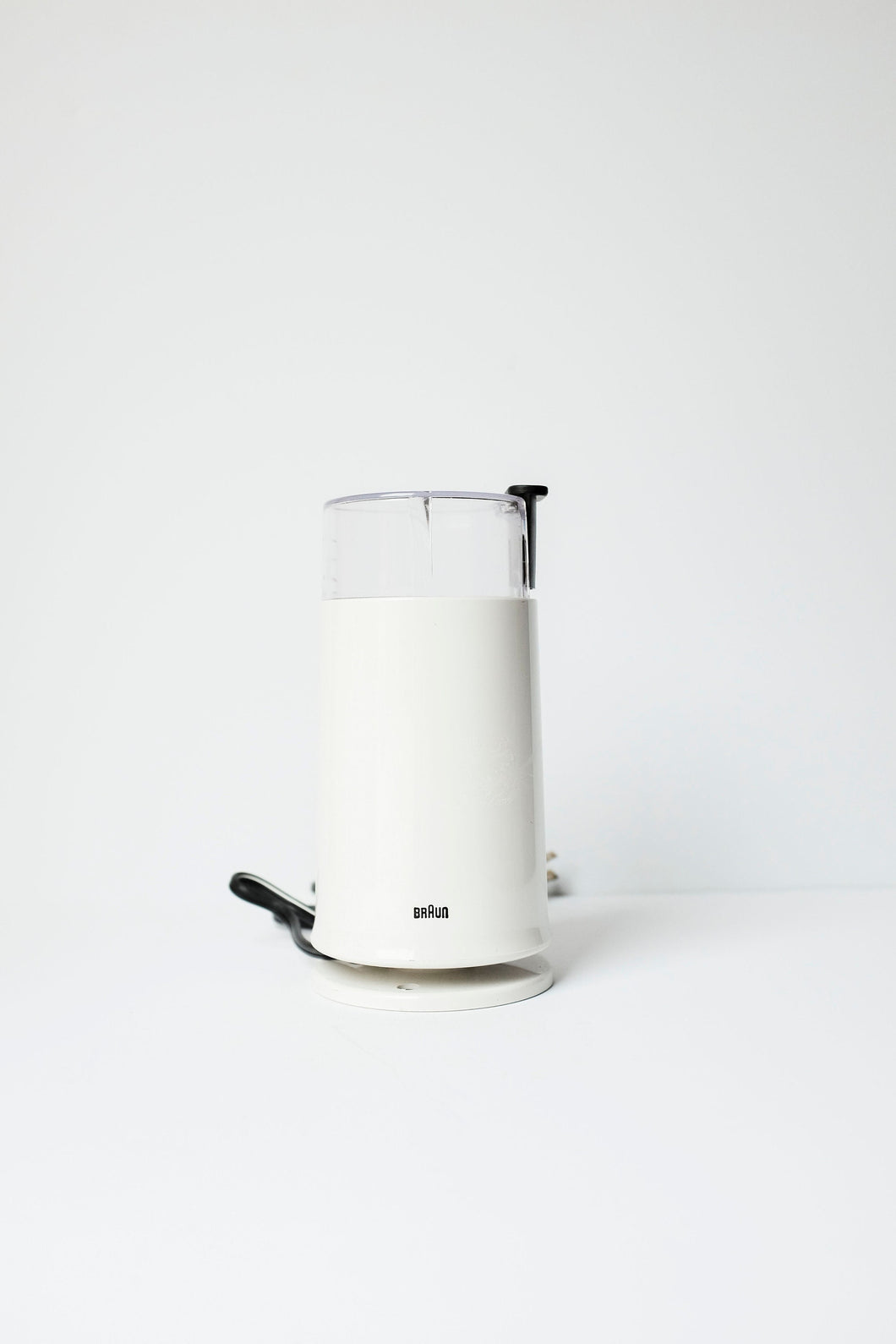 Braun Coffee Grinder, Designed by Dieter Rams - type 4041 from 1979 –  MicroscopeTelescope