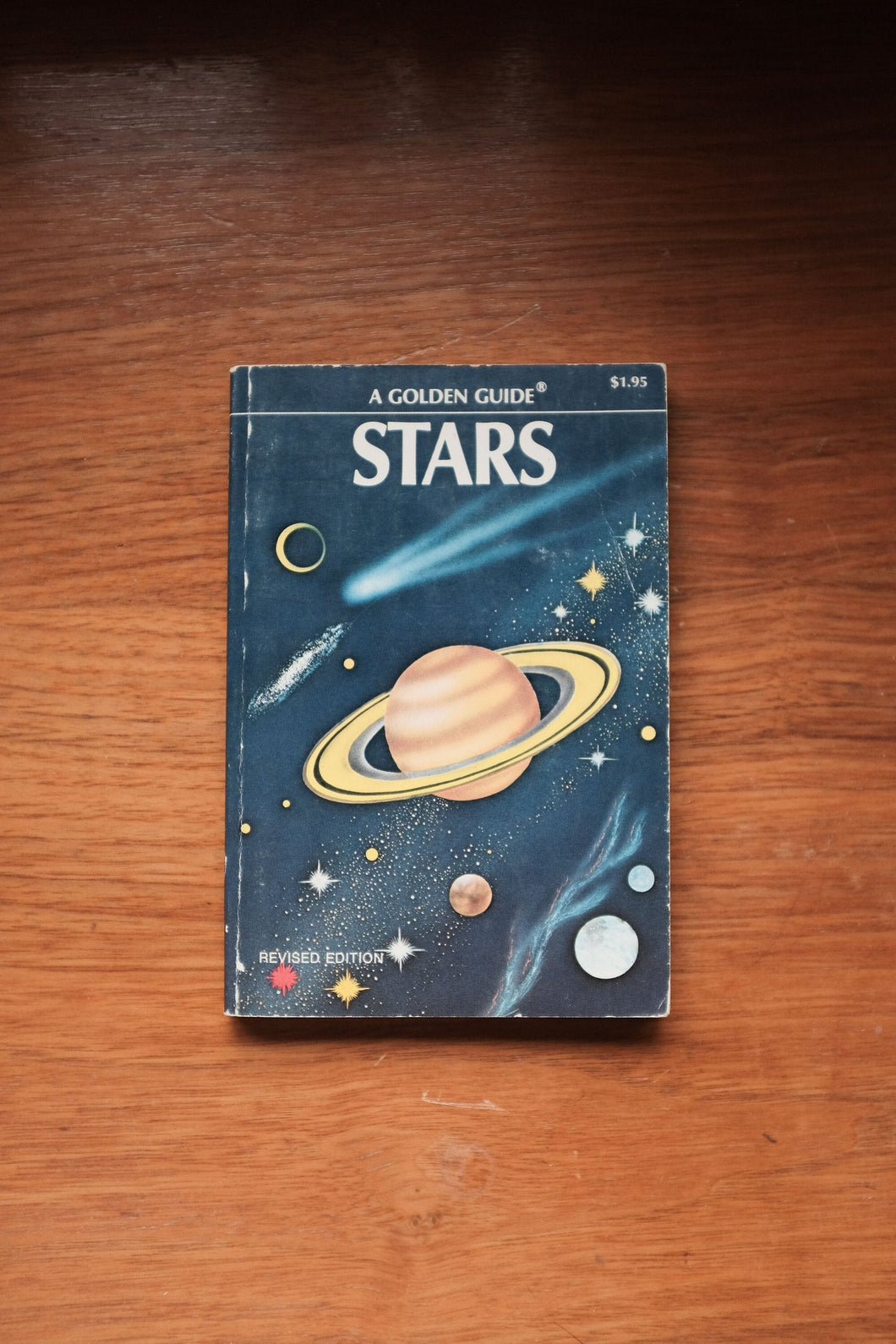Stars Book - A Golden Guide 1975 / 160pages / 4x5 in