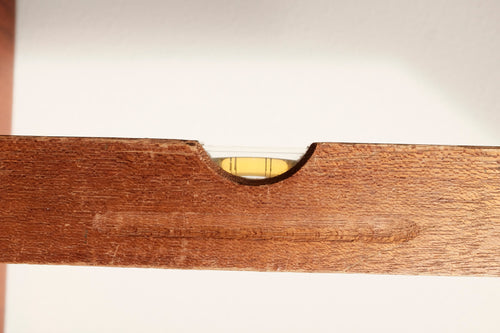 Globemaster Wood Level Vintage