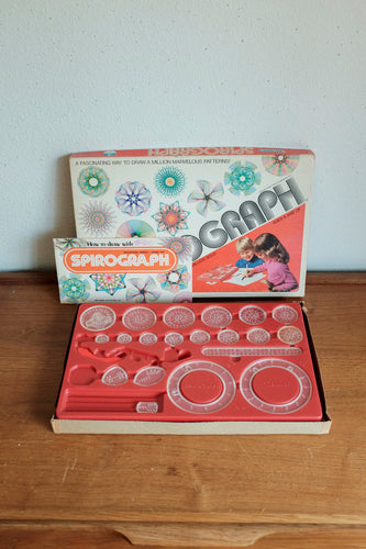 Spirograph art drawing kit