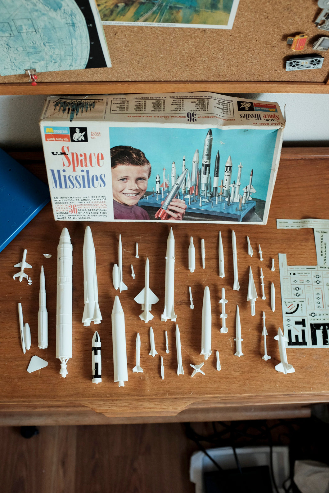 Rare Vintage monogram U.S Space Missiles Model kit in original box –  MicroscopeTelescope