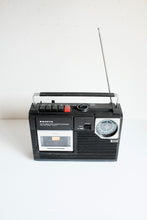 Vintage 1970s Sanyo Cassette Player / Radio