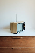 Vintage Philco TV - 1970's / Retro mini tv / Vintage tv / MCM TV