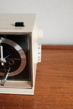 Vintage General Electric Radio Alarm clock